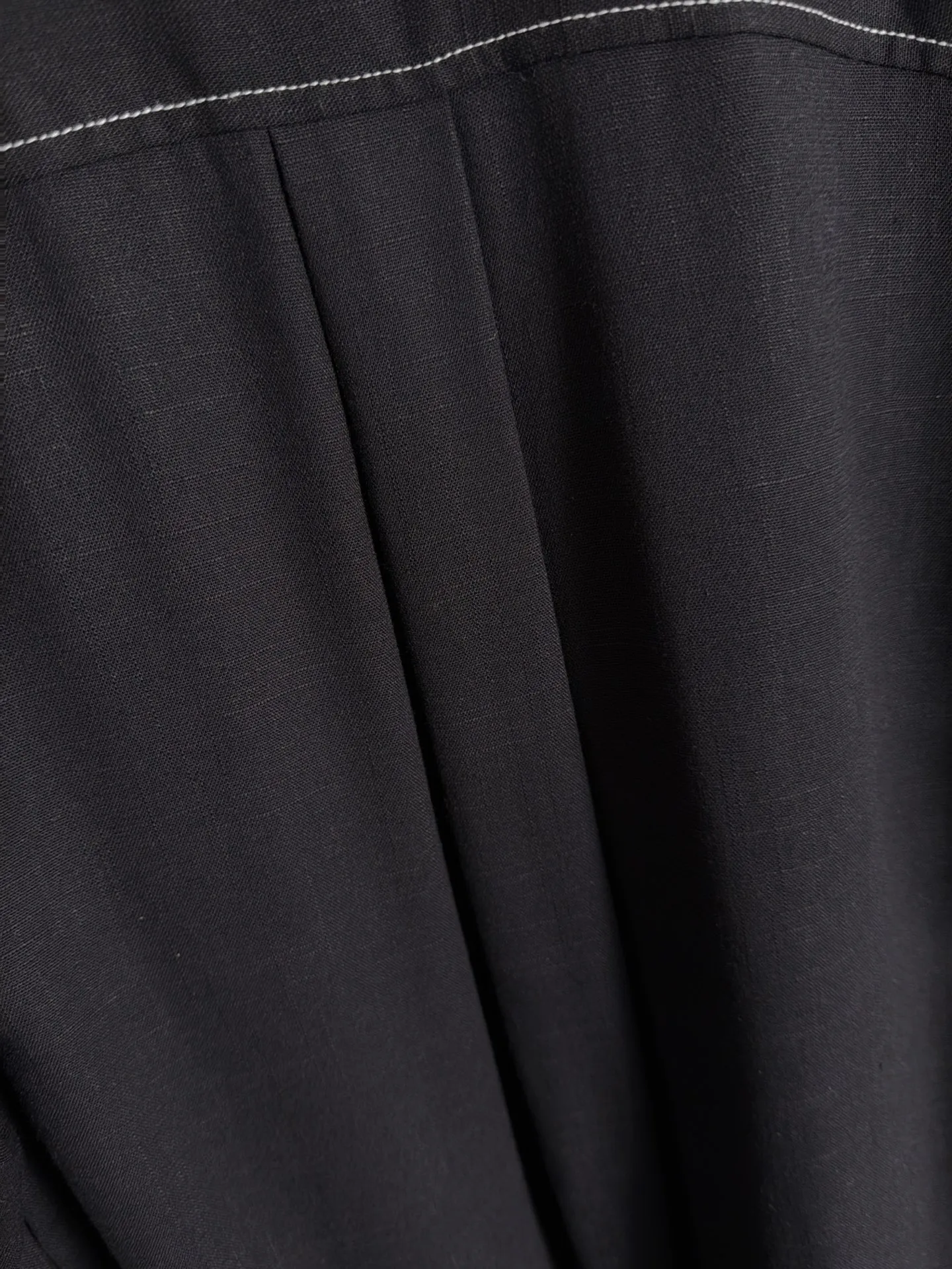 Next day shipment LP high quality Loro Piana 26ss autumn and winter New Arrival linen shirt set Made of one-on-one combed cotton yarn knitted linen fabrics, no pressure in and out of the counter Exclusive control of raw materials It feels substantial when weighed, and the upper body is more textured than ordinary T-shirts. This texture can cope with the weather easily and is suitable for both hot and cold! Loose fit design, looks noble. The only correct version is available Size: M to XXXL